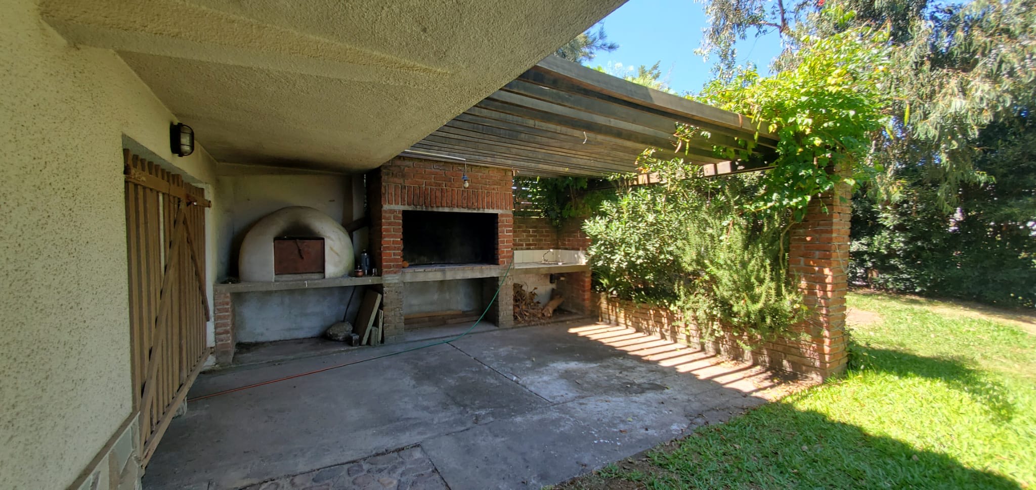 A 50m del mar, Las Flores